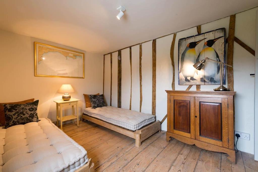 Navigation Cottage On The Historic Sea Lock Overlooking The Nature Reserve Maldon Eksteriør billede